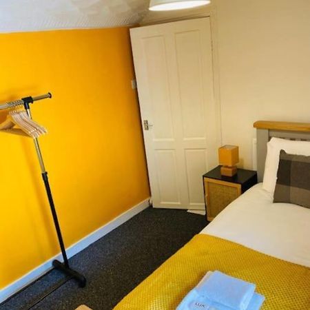 Goldcroft Villa Abertillery Eksteriør billede