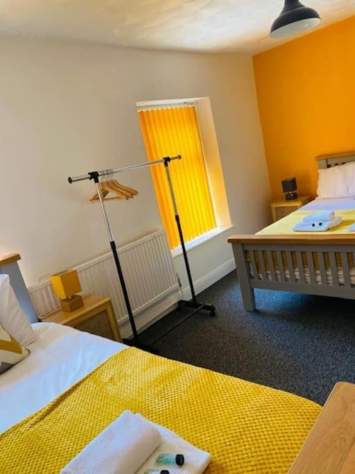 Goldcroft Villa Abertillery Eksteriør billede