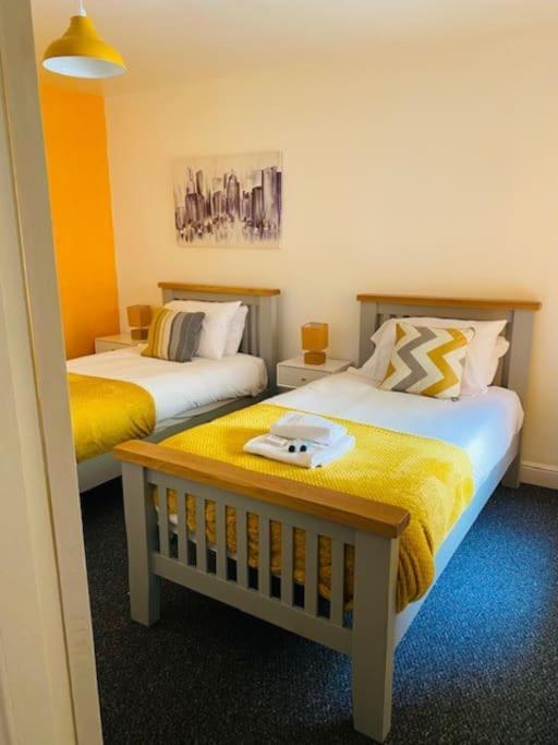 Goldcroft Villa Abertillery Eksteriør billede